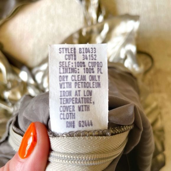 Nicole Miller God Label Slinky Gold Metallic Designer Halter Top NEW - Picture 10 of 14